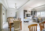 Apartamento 3 dormitrios com vista mar