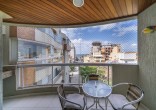 Apartamento 3 dormitrios com vista mar