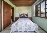 Casa 4 Quartos com Piscina - Jos Amandio