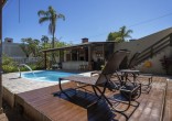 Casa com Piscina para 11 pessoas no Canto Grande