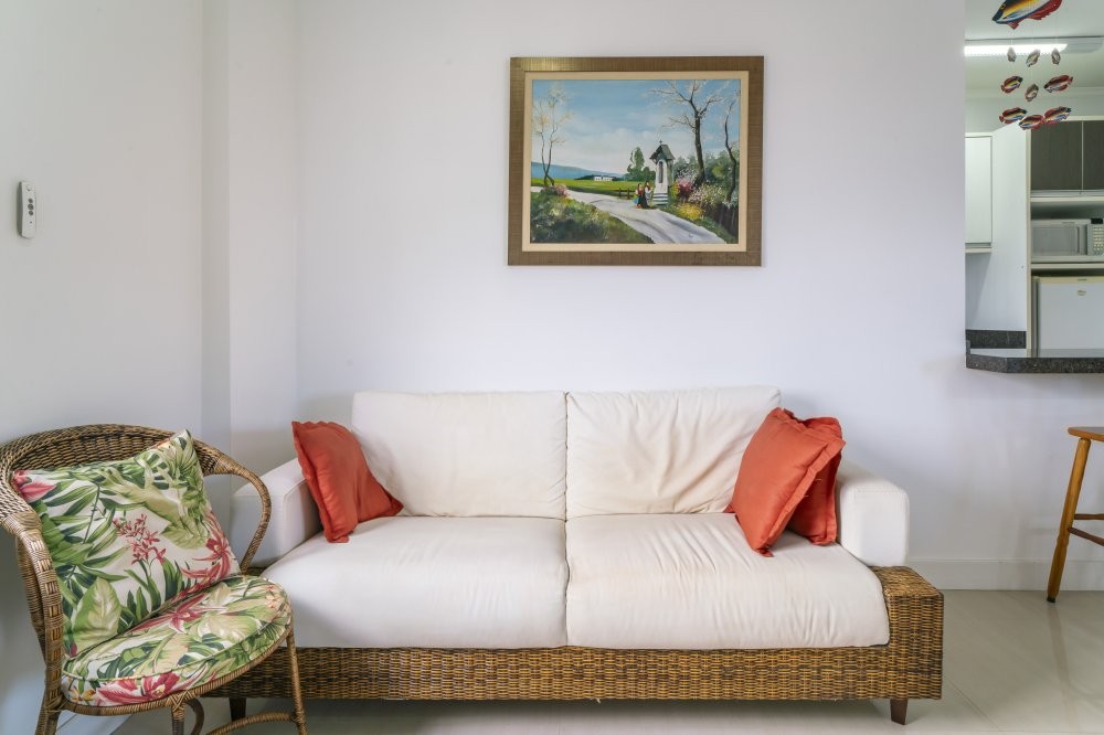 Apartamento 3 dormitrios com vista mar