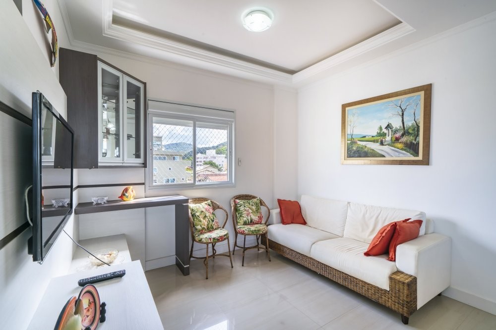 Apartamento 3 dormitrios com vista mar