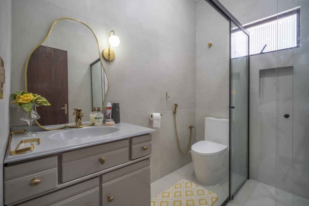 Casa 4 Quartos no centro de Bombas