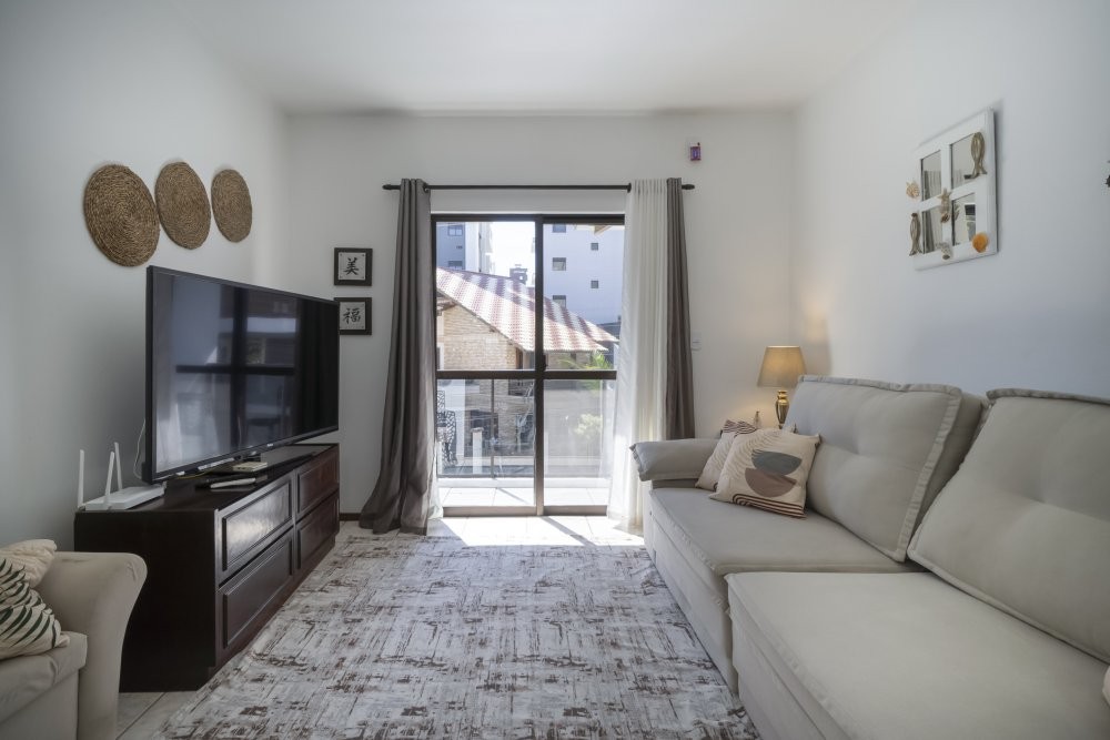 Casa 4 Quartos no centro de Bombas