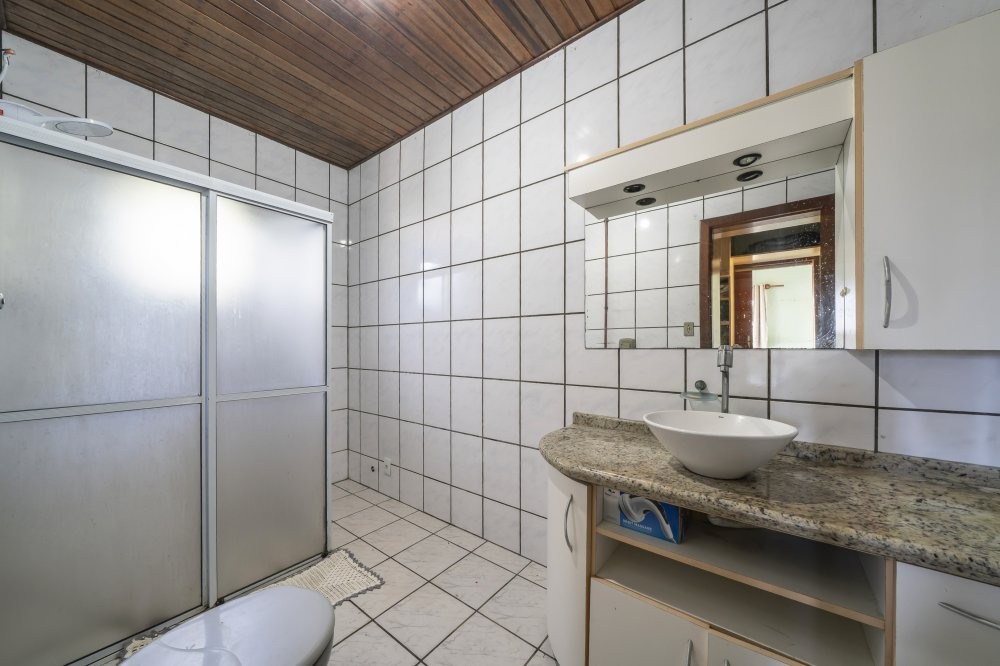 Casa 4 Quartos com Piscina - Jos Amandio