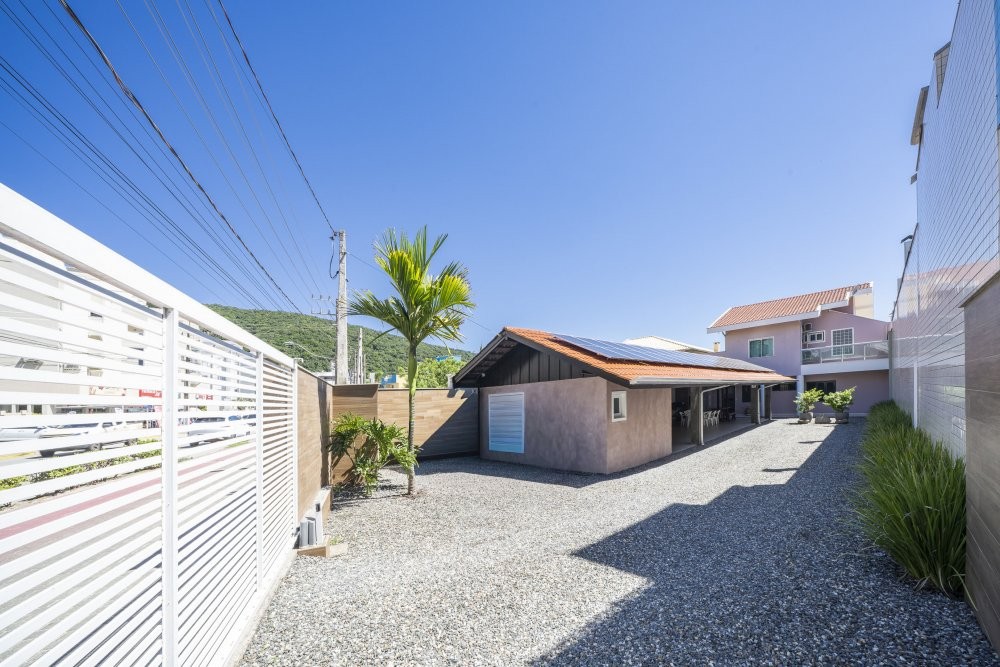 Casa Beira Mar em Bombas - 5 Quartos