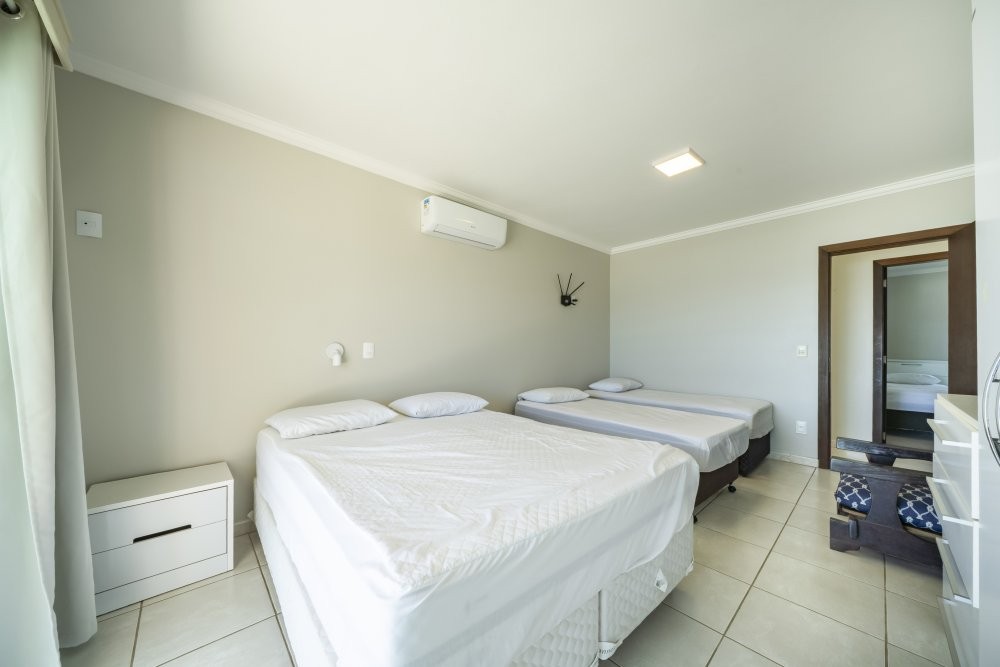 Casa Beira Mar em Bombas - 5 Quartos