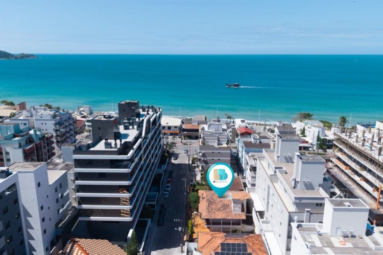 Casa 4 Quartos no centro de Bombas